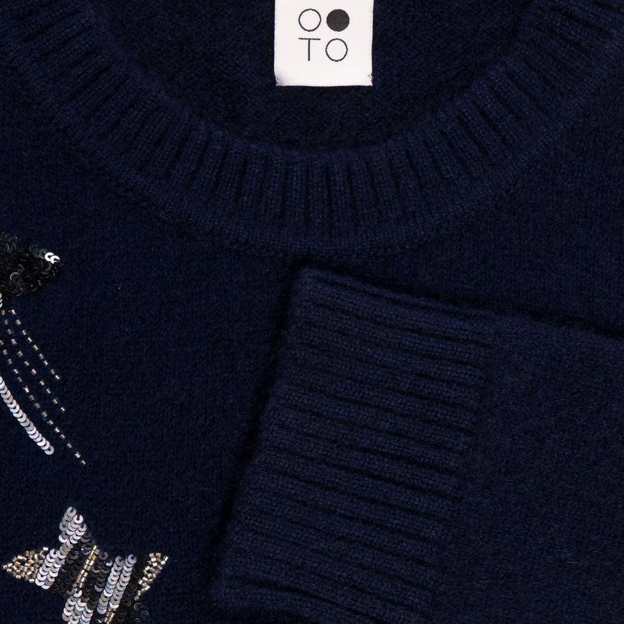 Fluorite Round Neck Embroidered Knitted Top