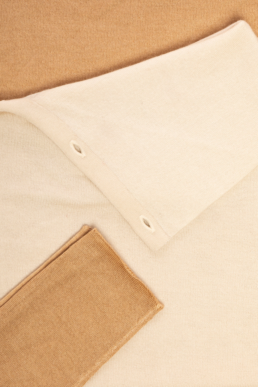 White/Camel Ombre Pearl Body Fitted Flap Turtle Neck Textured Top