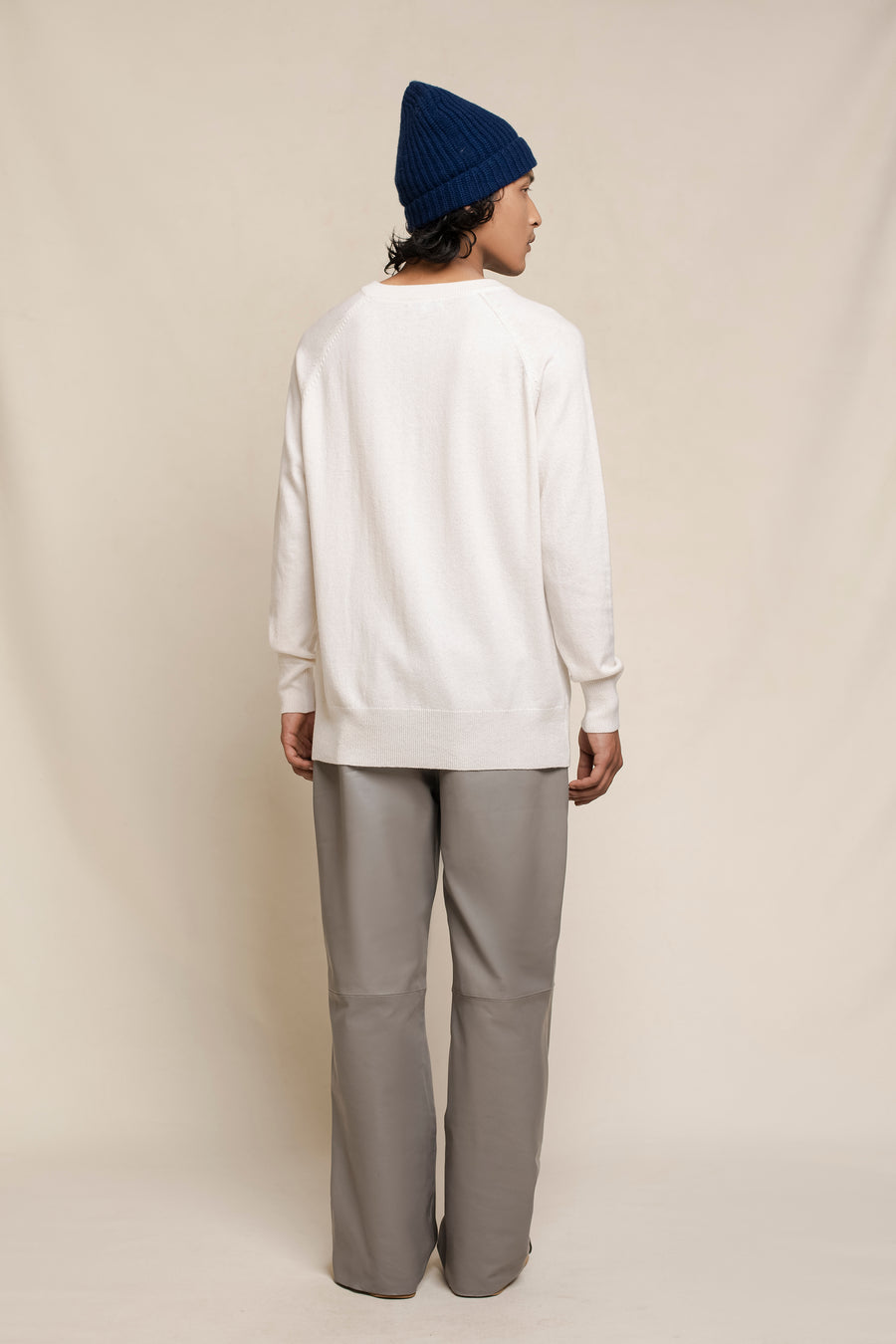 Unisex Cashmere V-Neck Sweater